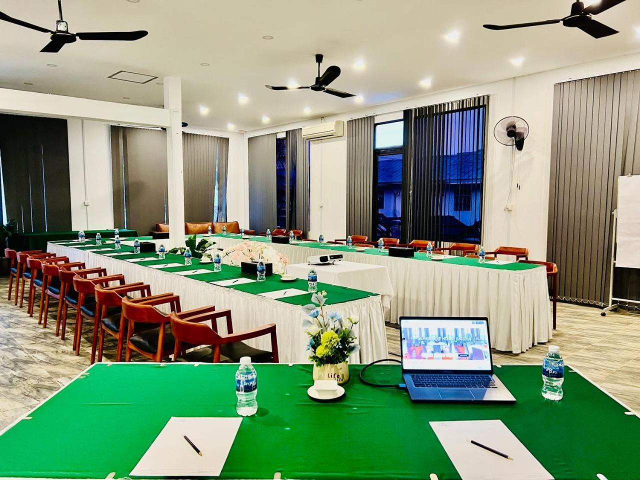 Sea Breeze Resort Сіануквіль Екстер'єр фото